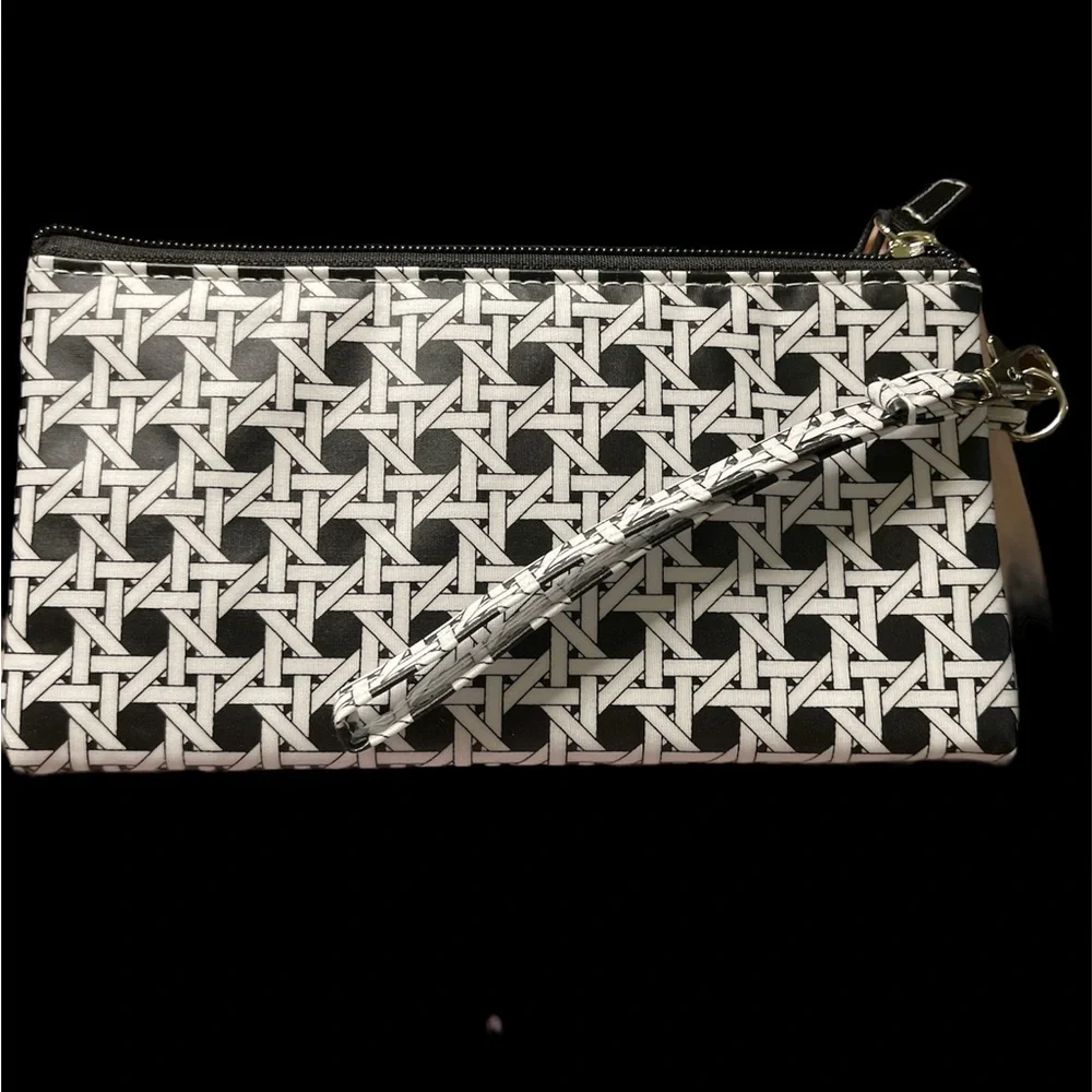 Scout Kate Wristlet with removable wrist strap NWT - Picture 4 of 9